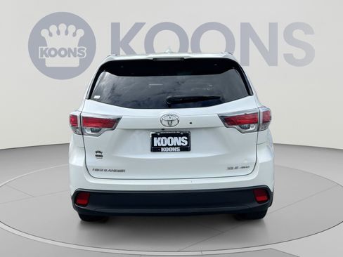 Used 2015 Toyota Highlander XLE AWD/4WD image 5