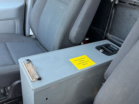 Used 2019 Ford Transit 250 130 Low Roof image 29