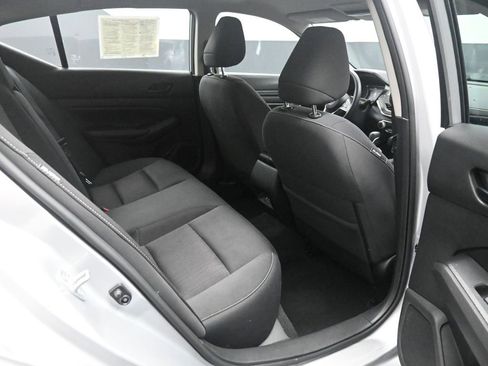 Used 2024 Nissan Altima 2.5 SV image 22