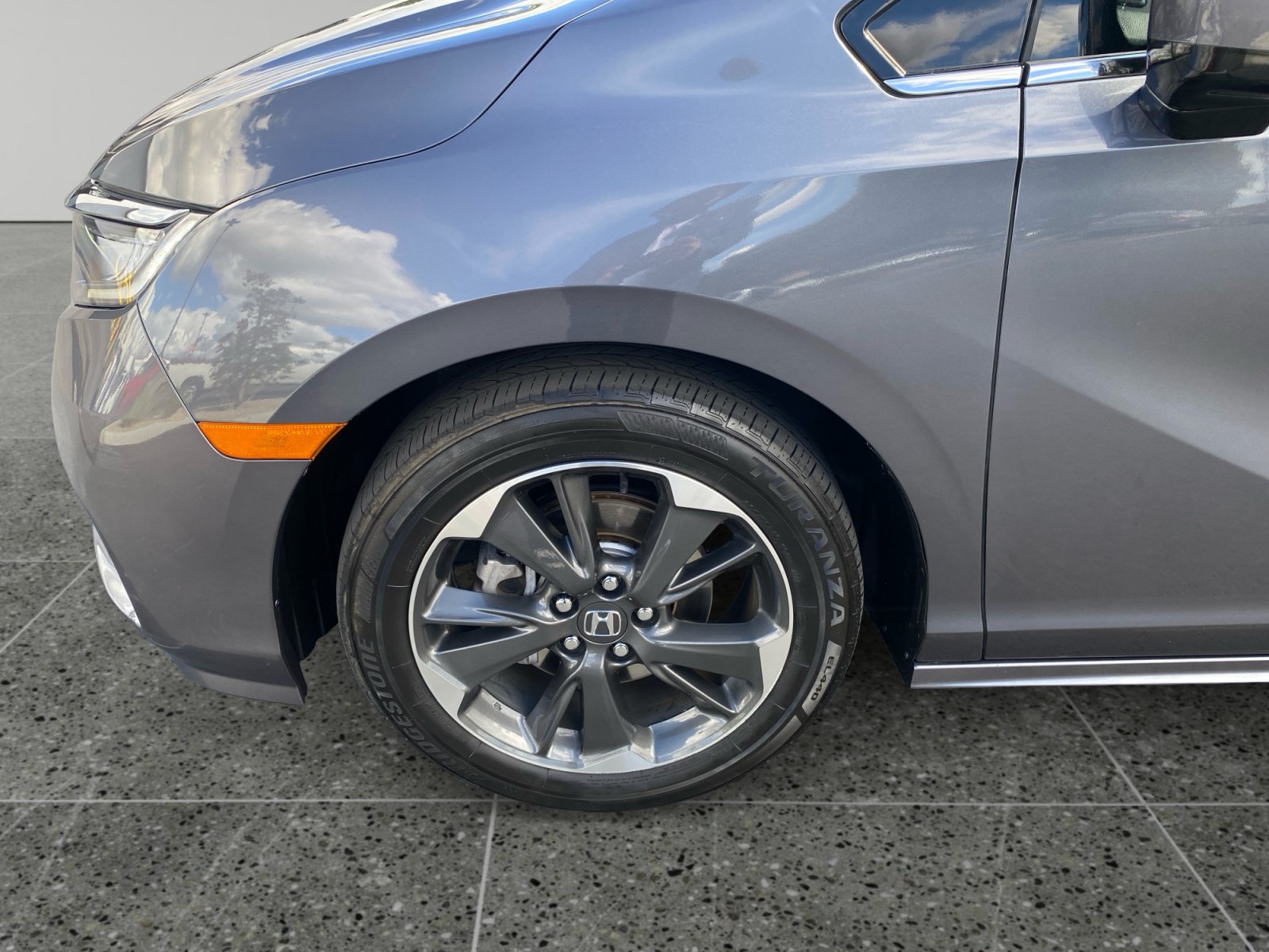 Used 2024 Honda Odyssey Elite image 14