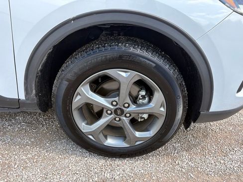 Used 2025 Ford Escape ST-Line Select AWD/4WD image 19