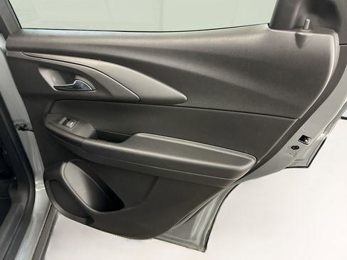 Used 2025 Chevrolet TrailBlazer LT image 30