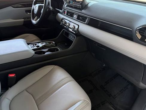 Certified 2025 Honda Pilot EX-L image 21