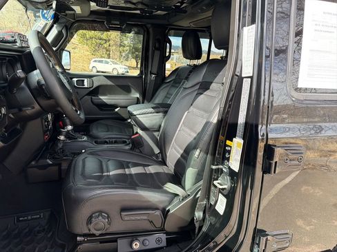 Used 2024 Jeep Wrangler Willys image 11