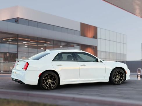 Used 2017 Chrysler 300 S w/ Safetytec Plus Group image 13