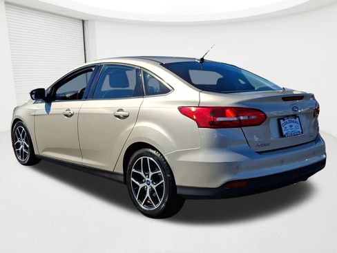 Used 2017 Ford Focus SEL w/ Interior Protection Package image 6