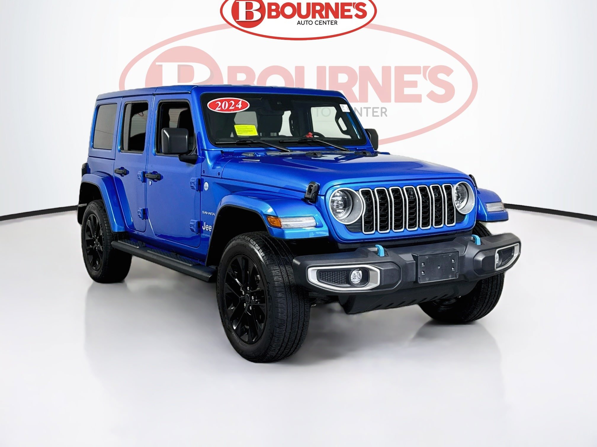 Used 2024 Jeep Wrangler Unlimited Sahara w/ Technology Group AWD/4WD image 1
