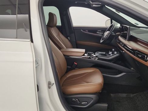 Used 2023 Lincoln Nautilus Reserve image 36