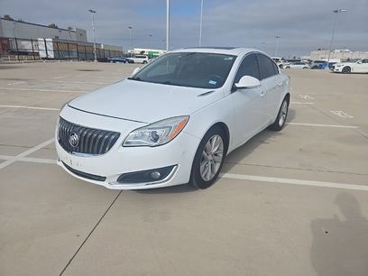 Used 2016 Buick Regal Premium w/ Driver Confidence Package #1