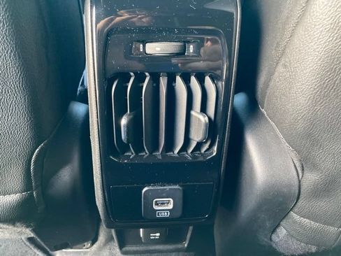 Used 2025 Jeep Compass Limited AWD/4WD image 18