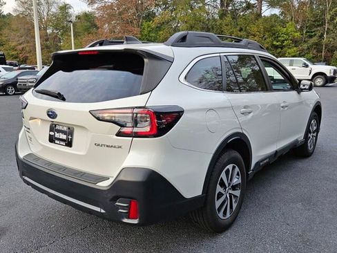 Used 2021 Subaru Outback Premium image 14