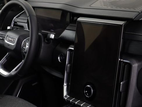 Used 2025 GMC Acadia Elevation image 23