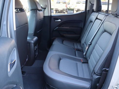 Used 2022 GMC Canyon AT4 w/ Trailering Package image 19