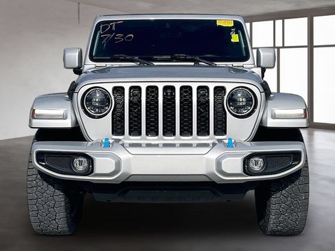 Used 2023 Jeep Wrangler Unlimited Sahara AWD/4WD image 2