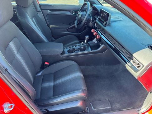 Used 2023 Honda Civic Sport image 17