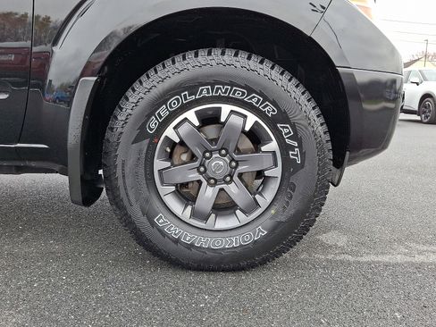 Used 2019 Nissan Frontier PRO-4X w/ Pro-4x Luxury Package image 14