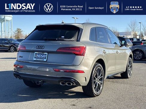 Used 2023 Audi SQ5 Premium Plus w/ Premium Plus Package image 2
