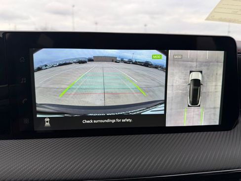 New 2026 Nissan Kicks SR image 21