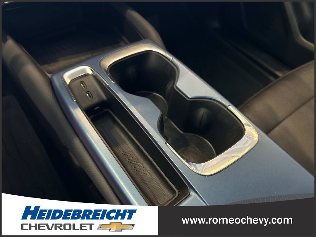 Used 2024 Chevrolet Equinox EV LT FWD image 24