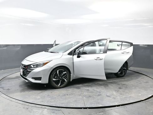 Used 2023 Nissan Versa SR w/ Trunk Package image 55