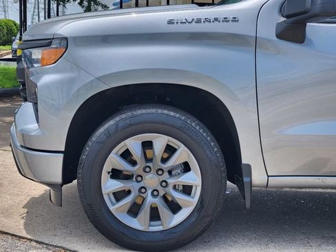 Used 2023 Chevrolet Silverado 1500 Custom RWD image 8