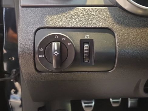 Used 2009 Ford Mustang Shelby GT500 RWD image 19