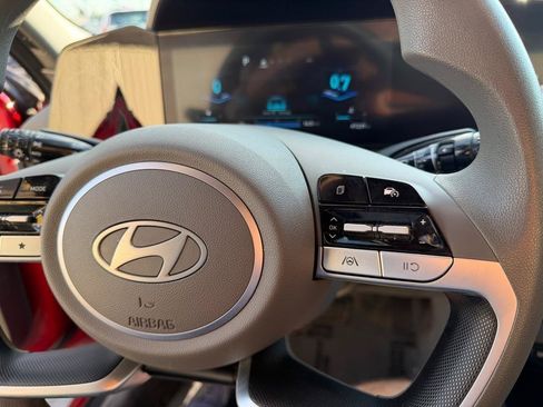 Used 2024 Hyundai Elantra SEL FWD image 32