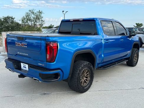 Used 2022 GMC Sierra 1500 AT4 w/ AT4 Preferred Package AWD/4WD image 5