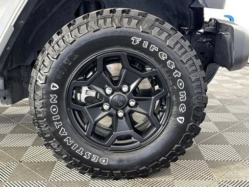 Used 2023 Jeep Wrangler Unlimited w/ Cold Weather Group AWD/4WD image 13