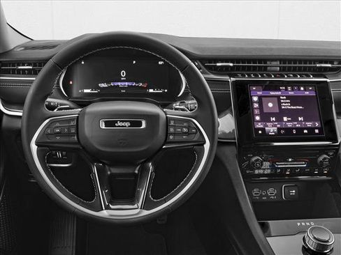 New 2025 Jeep Grand Cherokee L Limited w/ Trailer Tow Package image 4