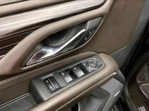Used 2023 GMC Yukon XL Denali w/ Denali Reserve Package AWD/4WD image 40
