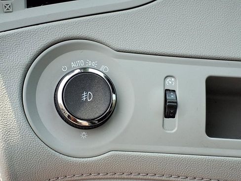 Used 2013 Buick LaCrosse Premium image 15