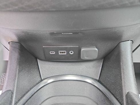 Used 2024 Chevrolet Malibu LT image 25