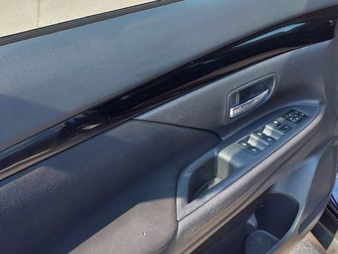 Used 2020 Mitsubishi Outlander ES FWD image 18