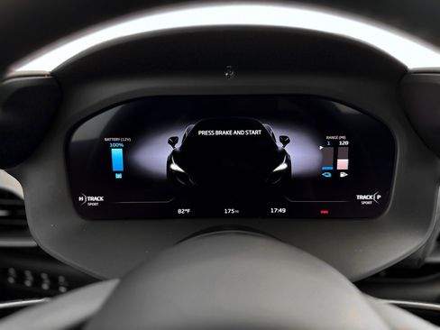 New 2025 McLaren Artura Spider image 11