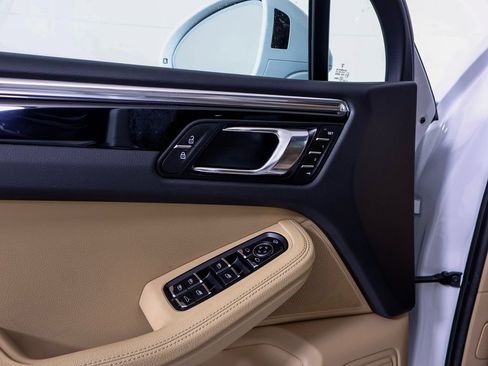 Used 2026 Porsche Macan S image 21