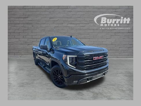 Used 2024 GMC Sierra 1500 Elevation w/ LPO, GMC Protection Package AWD/4WD image 1