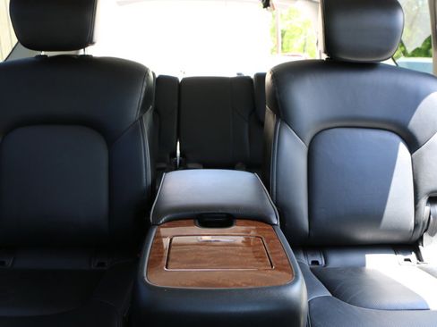 Used 2019 INFINITI QX80 Luxe RWD image 30
