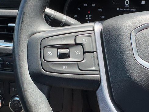 Used 2023 GMC Yukon XL SLT AWD/4WD image 17