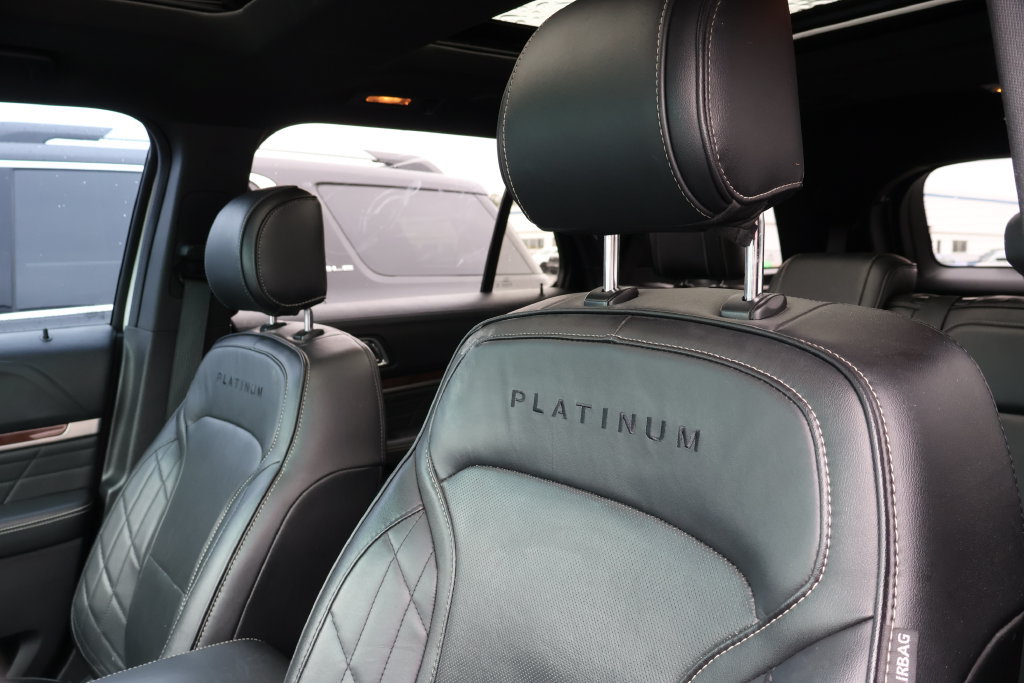 Used 2016 Ford Explorer Platinum AWD/4WD image 9