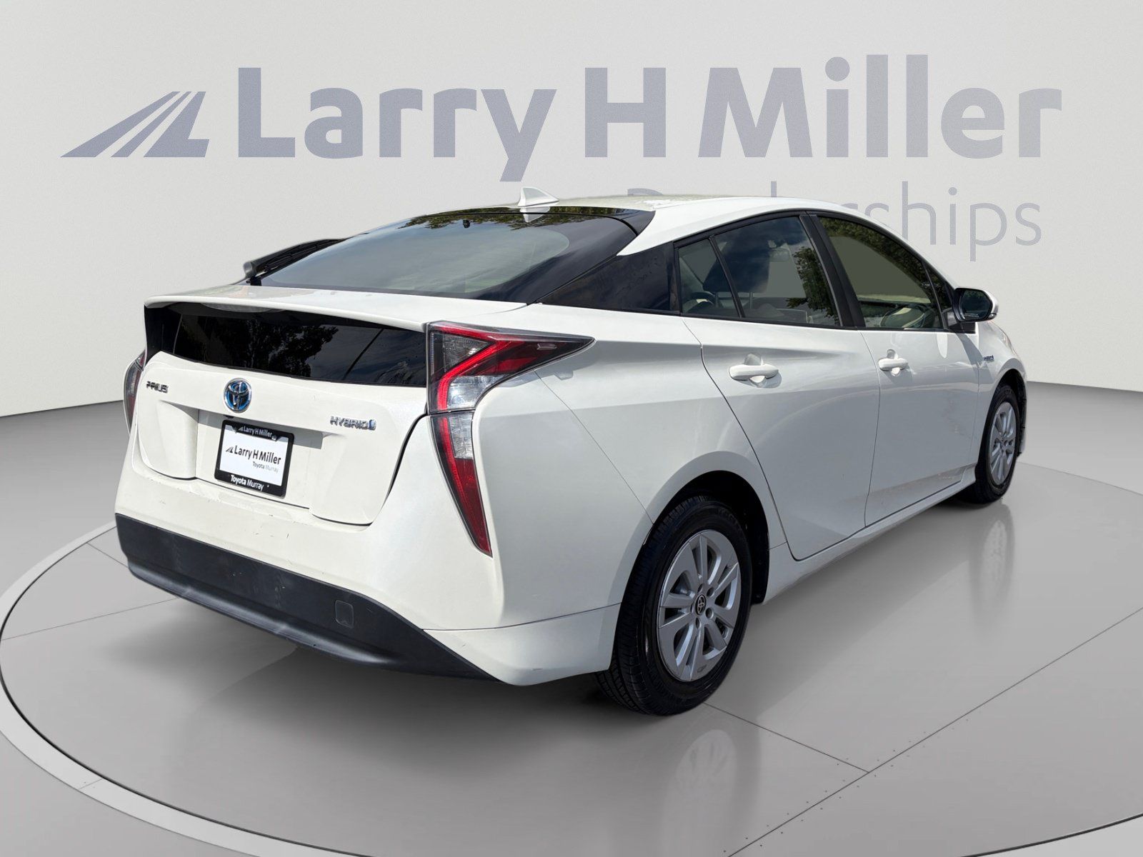 Used 2016 Toyota Prius Two FWD image 5