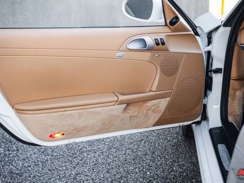 Used 2011 Porsche Cayman image 52