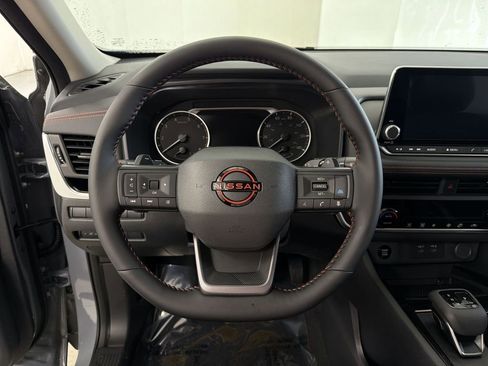 New 2026 Nissan Rogue SV AWD/4WD image 30