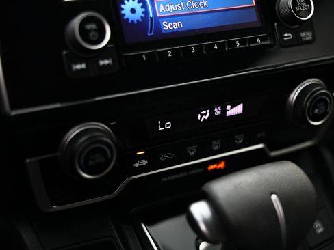 Used 2021 Honda CR-V LX image 37