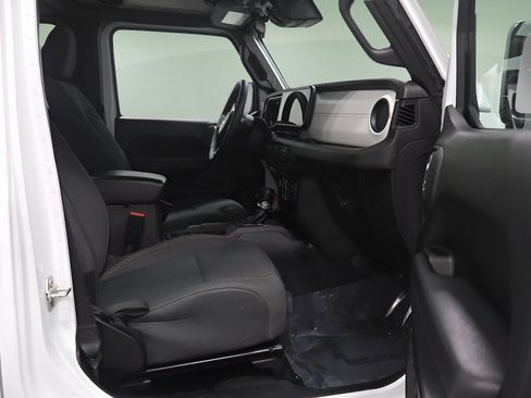 Certified 2024 Jeep Wrangler Unlimited Sport AWD/4WD image 16