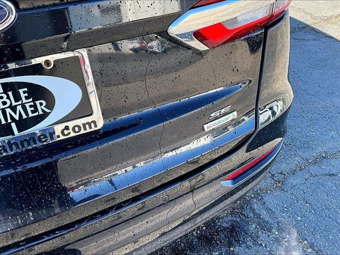 Used 2020 Ford Fusion SE FWD image 6