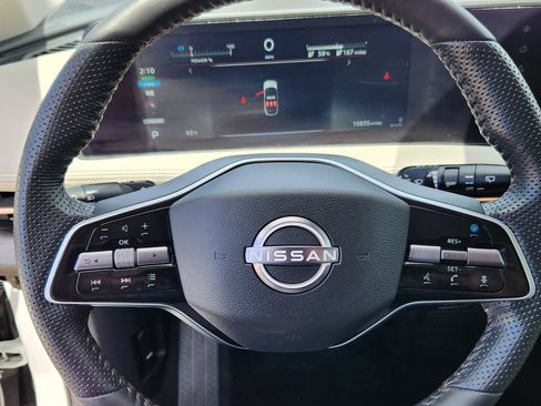 Used 2025 Nissan Ariya AWD image 19