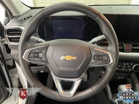 Used 2024 Chevrolet TrailBlazer LT w/ LT Cold Weather Package AWD/4WD image 15