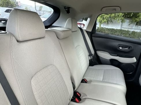 Used 2024 Honda HR-V LX image 14