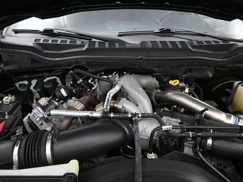 Used 2020 Ford F250 XLT image 11